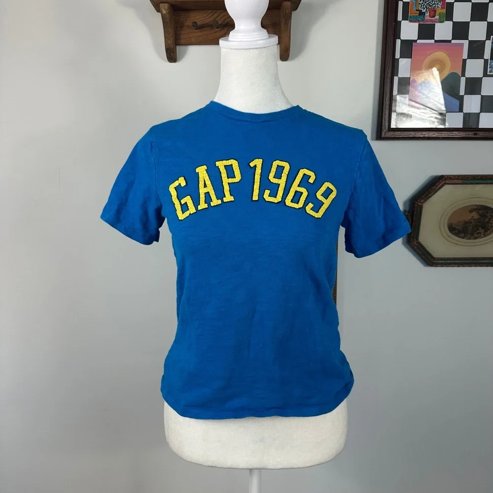 Kids Blue Gap Tee‎ Shirt with Yellow Lettering - SIZE L Colorful Baby Tee Y2K